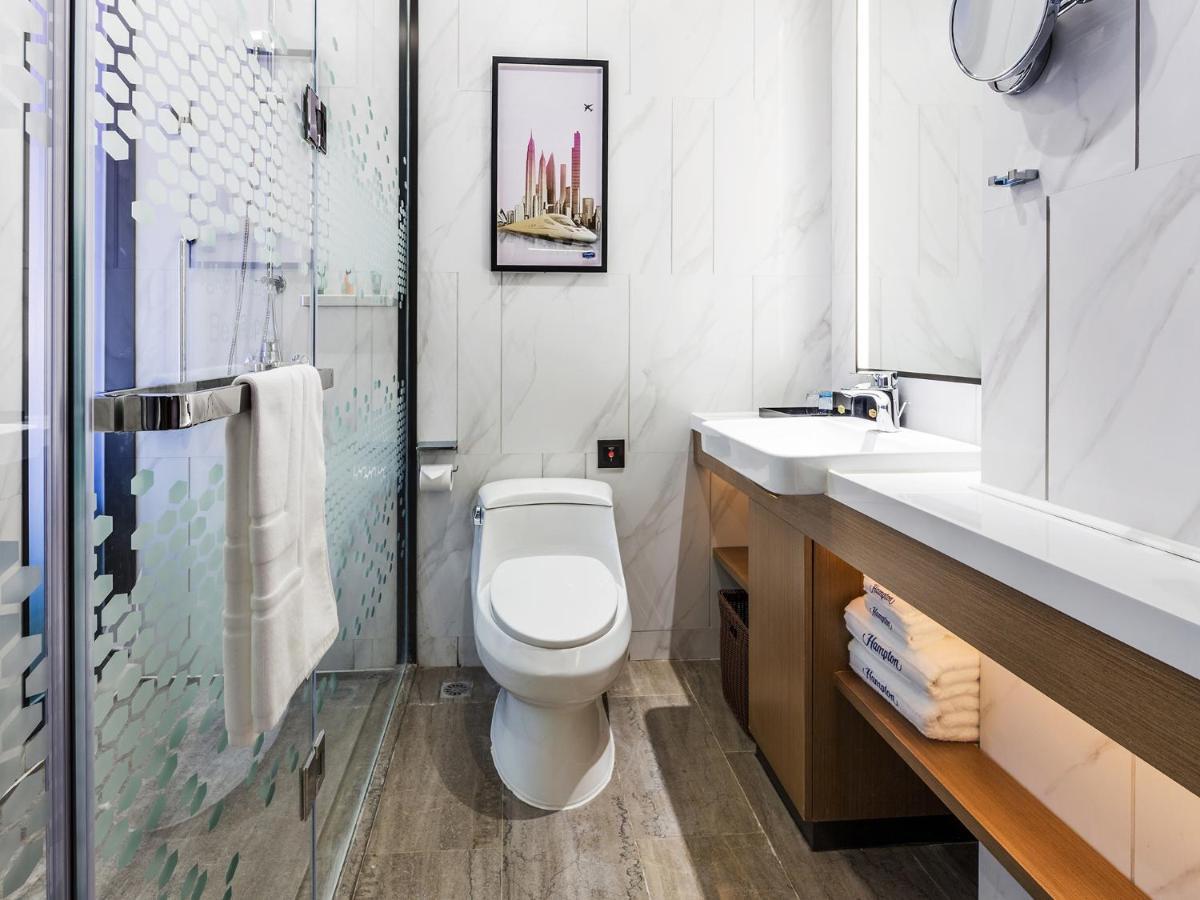 Hampton By Hilton Hongqiao Airport Hotel 4*